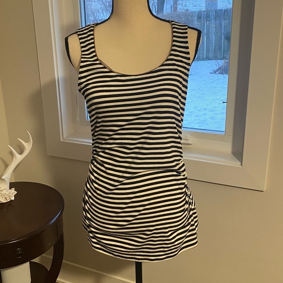 Striped Gold Threaded Tank - Picture 2 of 3